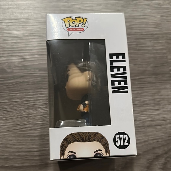 Funko Pop! Stranger Things Eleven with Eggo Box - Picture 2 of 5